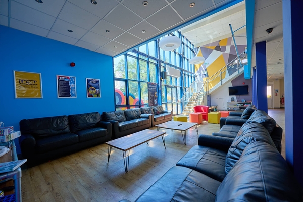 UNIVERSITY OF CHICHESTER - BOGNOR REGIS