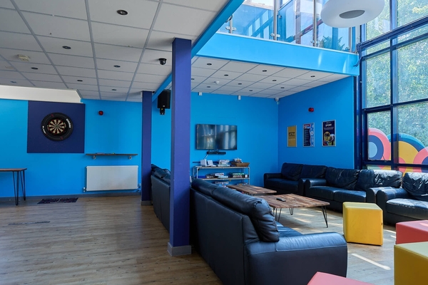 UNIVERSITY OF CHICHESTER - BOGNOR REGIS