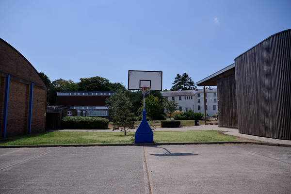 UNIVERSITY OF CHICHESTER - BOGNOR REGIS