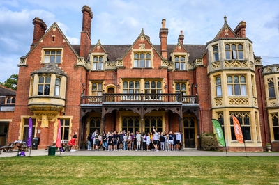 BOX HILL SCHOOL - VACANZA STUDIO PREMIUM