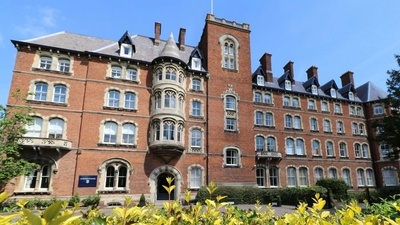 MALVERN ST JAMES SCHOOL - VACANZA STUDIO PREMIUM