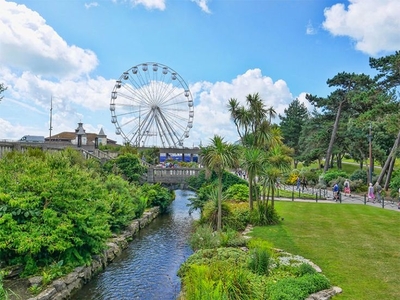 BOURNEMOUTH EXPERIENCE