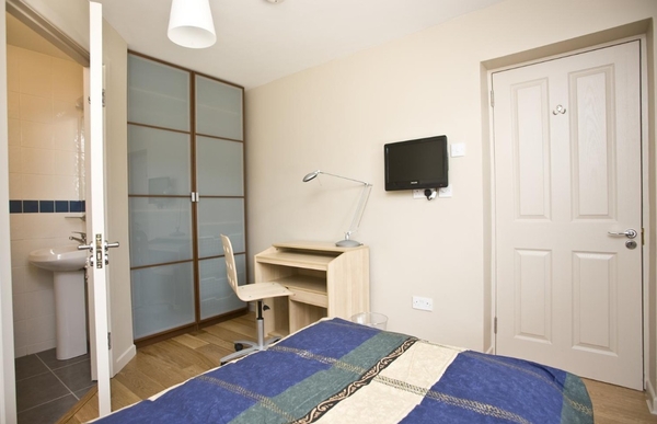 TWIN DUBLIN - Dublino