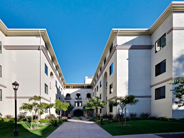 UNIVERSITY OF SAN DIEGO - SAN DIEGO