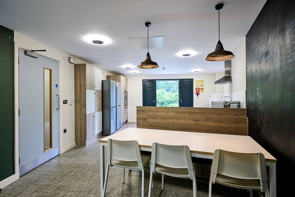 UNIVERSITY OF EXETER - EXETER