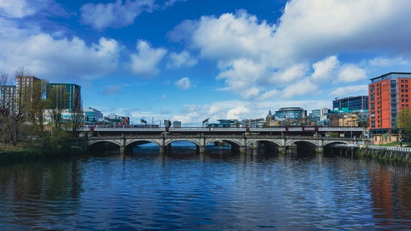UNIVERSITY OF GLASGOW WOLFSON HALL CAMPUS - GLASGOW