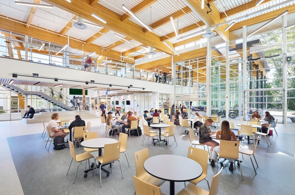 NORTH VANCOUVER SCHOOL DISTRICT - BRITISH COLUMBIA - NORTH VANCOUVER