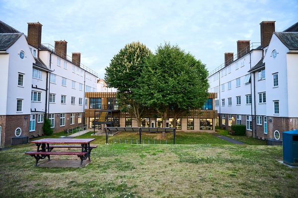 UNIVERSITY OF GREENWICH AVERY HILL CAMPUS - LONDRA AVERY HILL