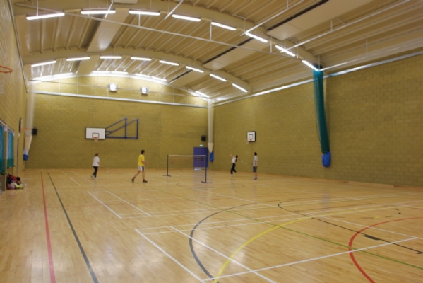 ROYAL HOLLOWAY UNIVERSITY - THE CROWN EXPERIENCE