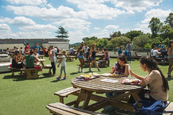 ROYAL HOLLOWAY UNIVERSITY - THE CROWN EXPERIENCE