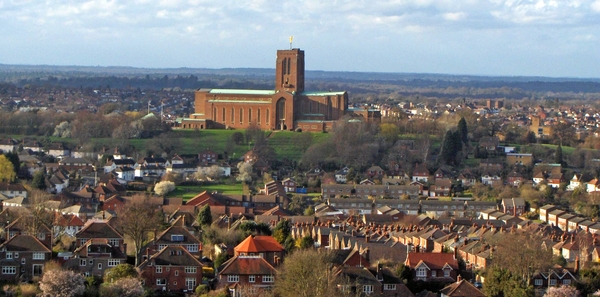 UNIVERSITY OF SURREY - GRANDE LONDRA GUILDFORD