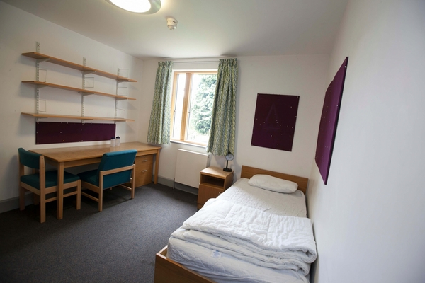 CHRIST'S SCHOOL - GRANDE LONDRA HORSHAM