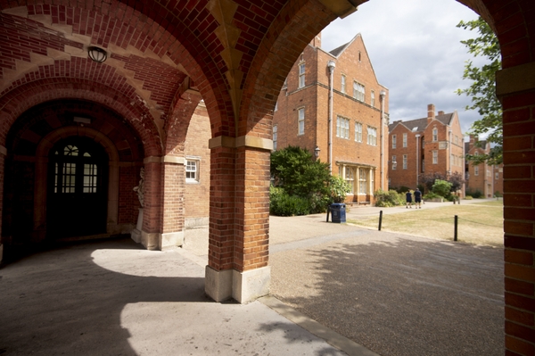 CHRIST'S SCHOOL - GRANDE LONDRA HORSHAM