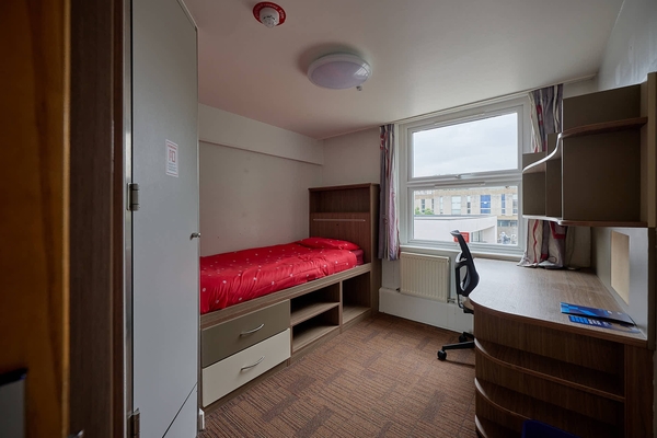 UNIVERSITY OF KENT - CANTERBURY