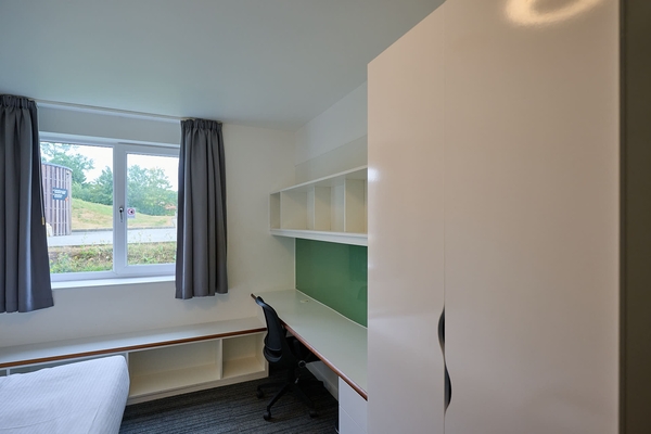 UNIVERSITY OF KENT - CANTERBURY