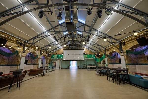 UNIVERSITY OF GREENWICH MEDWAY CAMPUS - GRANDE LONDRA CHATHAM