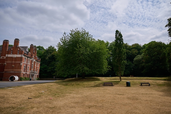 UNIVERSITY OF GREENWICH MEDWAY CAMPUS - GRANDE LONDRA CHATHAM