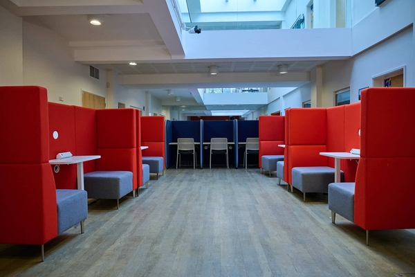 UNIVERSITY OF ESSEX - GRANDE LONDRA COLCHESTER
