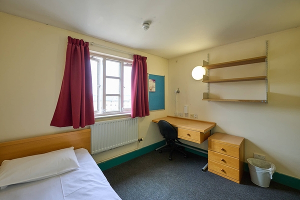 UNIVERSITY OF ESSEX - GRANDE LONDRA COLCHESTER