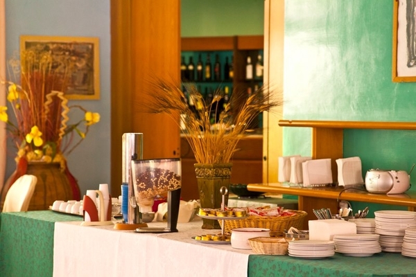 HOTEL DELFA - PAESTUM - SPORT E LINGUA