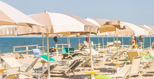 CLUB DEL SOLE SPINA FAMILY COLLECTION - LIDO DI SPINA - LINGUA E SPORT