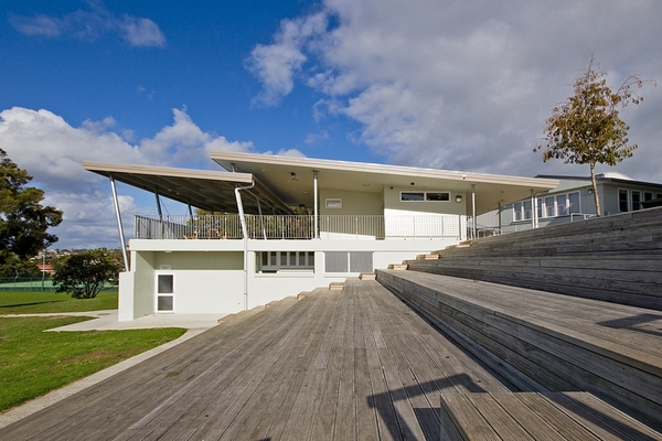 LYNFIELD COLLEGE - AUCKLAND
