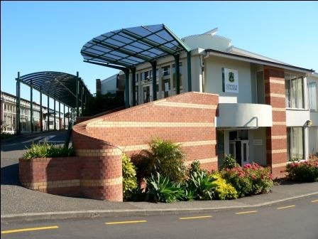 LYNFIELD COLLEGE - AUCKLAND