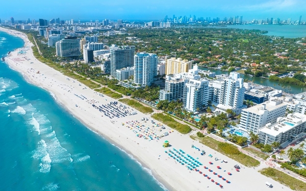 LYNN UNIVERSITY - MIAMI BOCA RATON