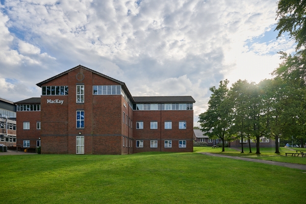 KEELE UNIVERSITY - KEELE