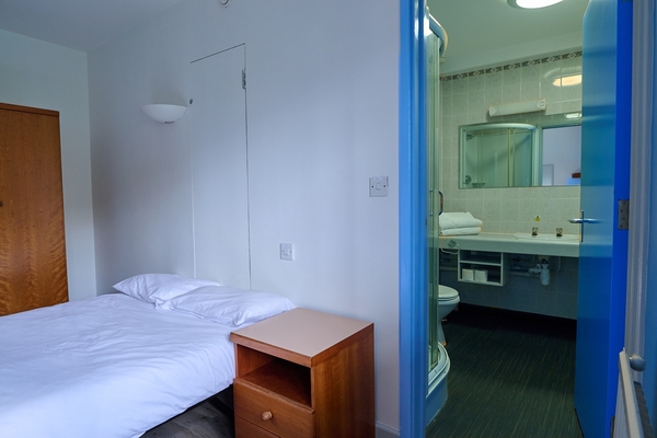 KEELE UNIVERSITY - KEELE