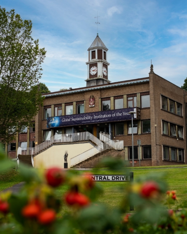 KEELE UNIVERSITY - KEELE