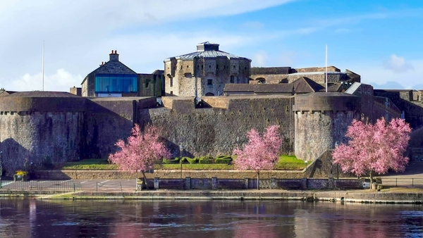 ATHLONE  - ATHLONE