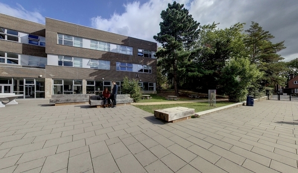  LYCÉE INTERNATIONAL DE LONDRES WINSTON CHURCHILL - LONDRA WEMBLEY - FLAT&FRIENDS