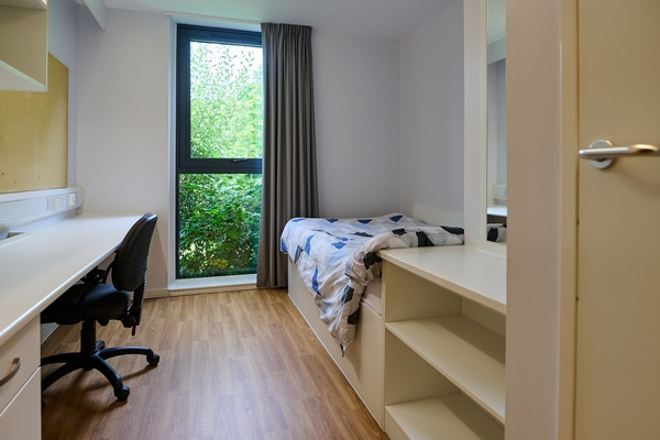 UNIVERSITY OF THE WEST OF SCOTLAND - AYR CAMPUS - AYR