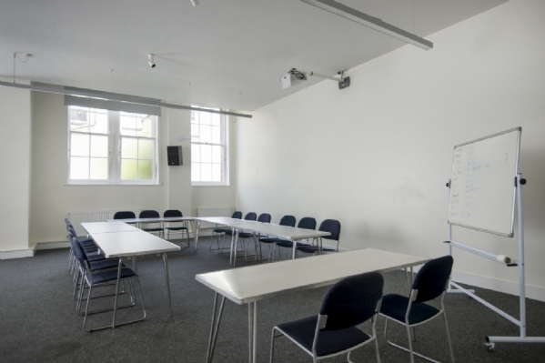 UNIVERSITY OF SUSSEX FALMER CAMPUS - 	ROYAL PAVILION EXPERIENCE