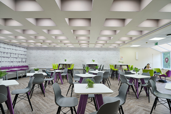 KEELE UNIVERSITY - KEELE