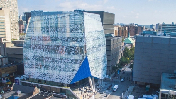 METROPOLITAN UNIVERSITY - TORONTO - FLAT&FRIENDS