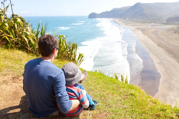 /public/moduli/anagrafica/2390/depositphotos_48225999-stock-photo-family-in-new-zealand.jpg