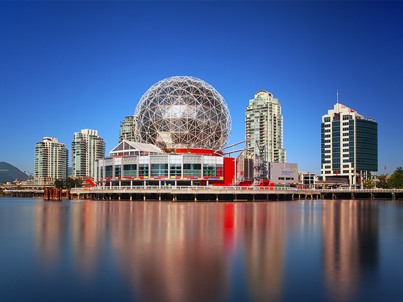 VITA IN CANADA Non &egrave; solo sport e scuola.  Attivit&agrave; mensili outdoor tutto l&rsquo;anno Weekend e escursioni (Vancouver, Banff) Vita in famiglia ospitante o residence Community internazionale  LA QUOTA INCLUDE Il programma Canada Ice Adventure include:  High School canadese Academy sportiva Attivit&agrave; outdoor Supporto locale 